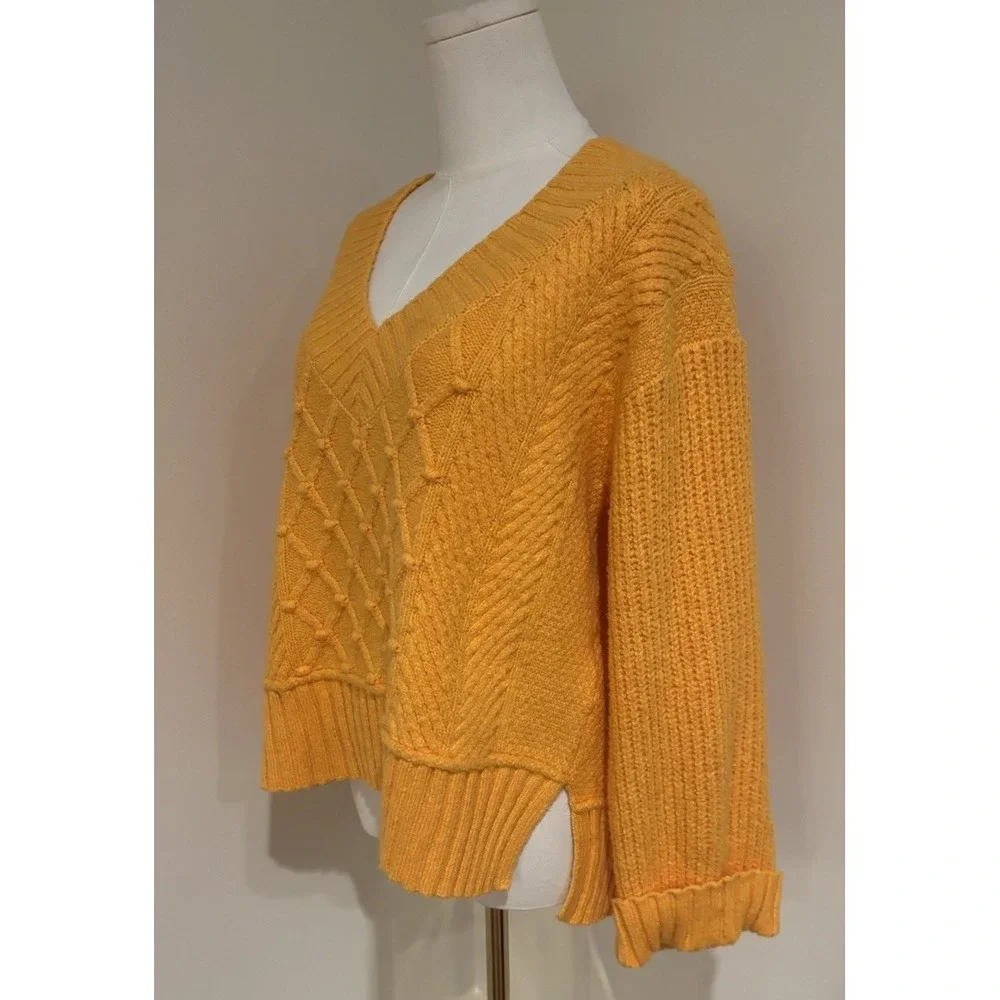 Anthropologie tillie neck